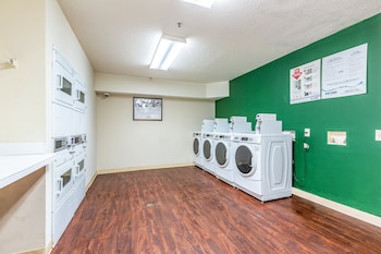 hometowne studios by red roof gainesville ga