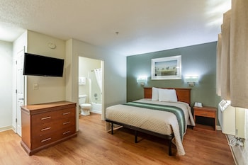 hometowne studios by red roof gainesville ga