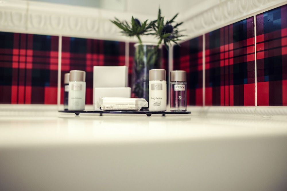 carlton george hotel