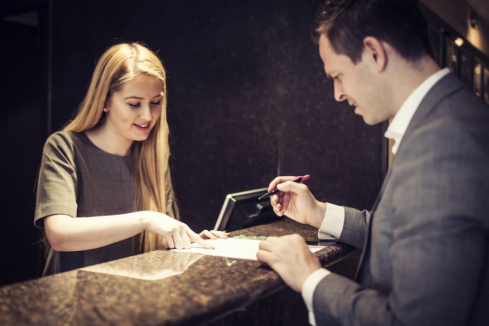 carlton george hotel