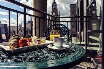 carlton george hotel