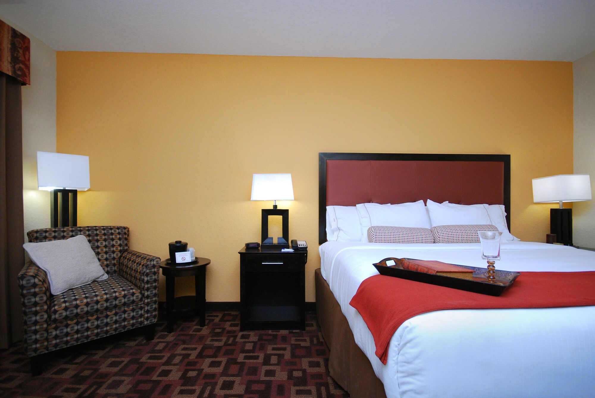 holiday inn express and suites gonzales by ihg