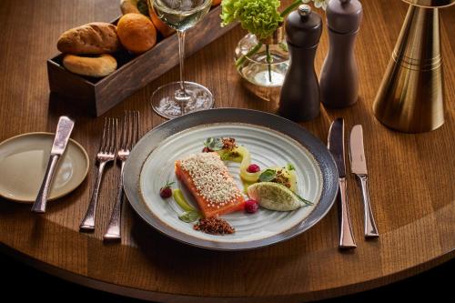 grand hotel vilnius curio collection by hilton