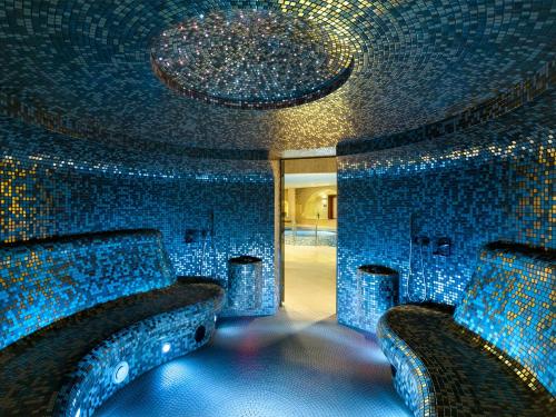 grand hotel vilnius curio collection by hilton