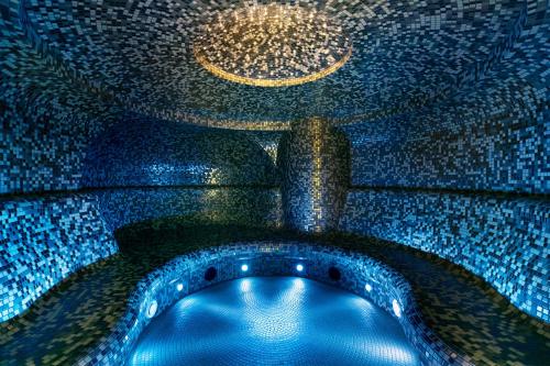 grand hotel vilnius curio collection by hilton