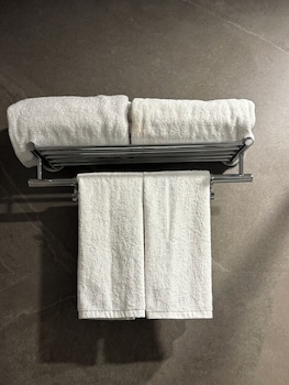 kashi anandam signature collection by eight continents