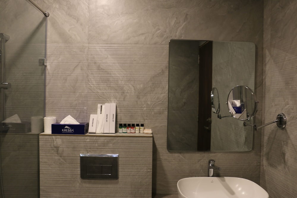 kashi anandam signature collection by eight continents