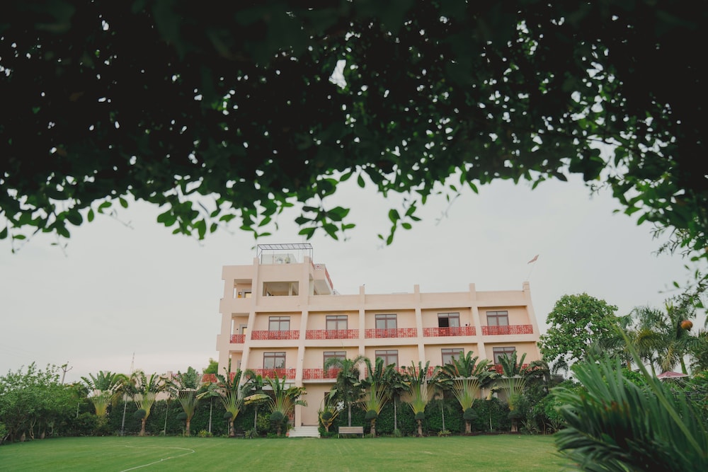 kashi anandam signature collection by eight continents