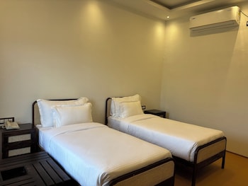 kashi anandam signature collection by eight continents