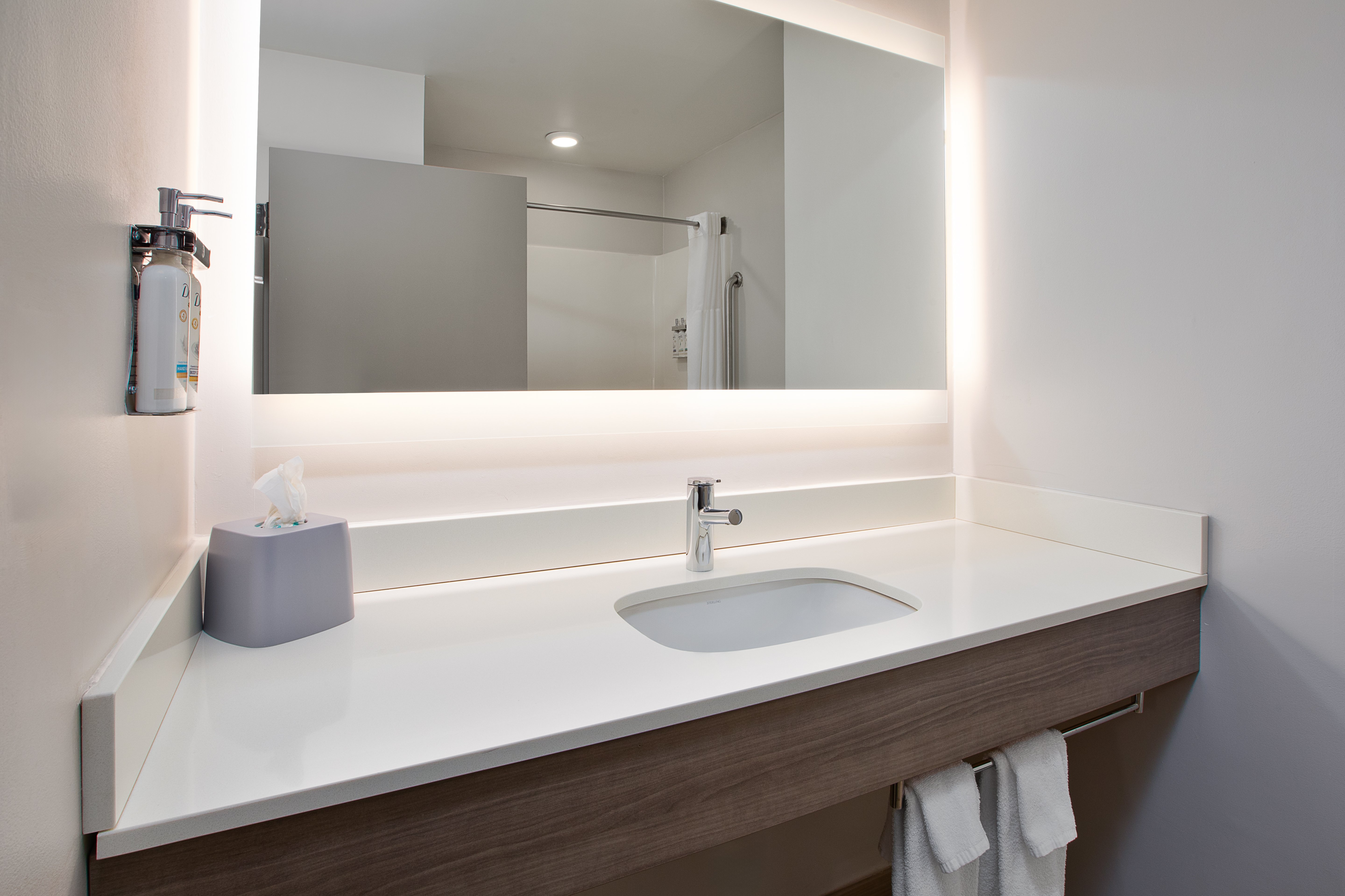 holiday inn express hotel and suites grand rapids north by ihg