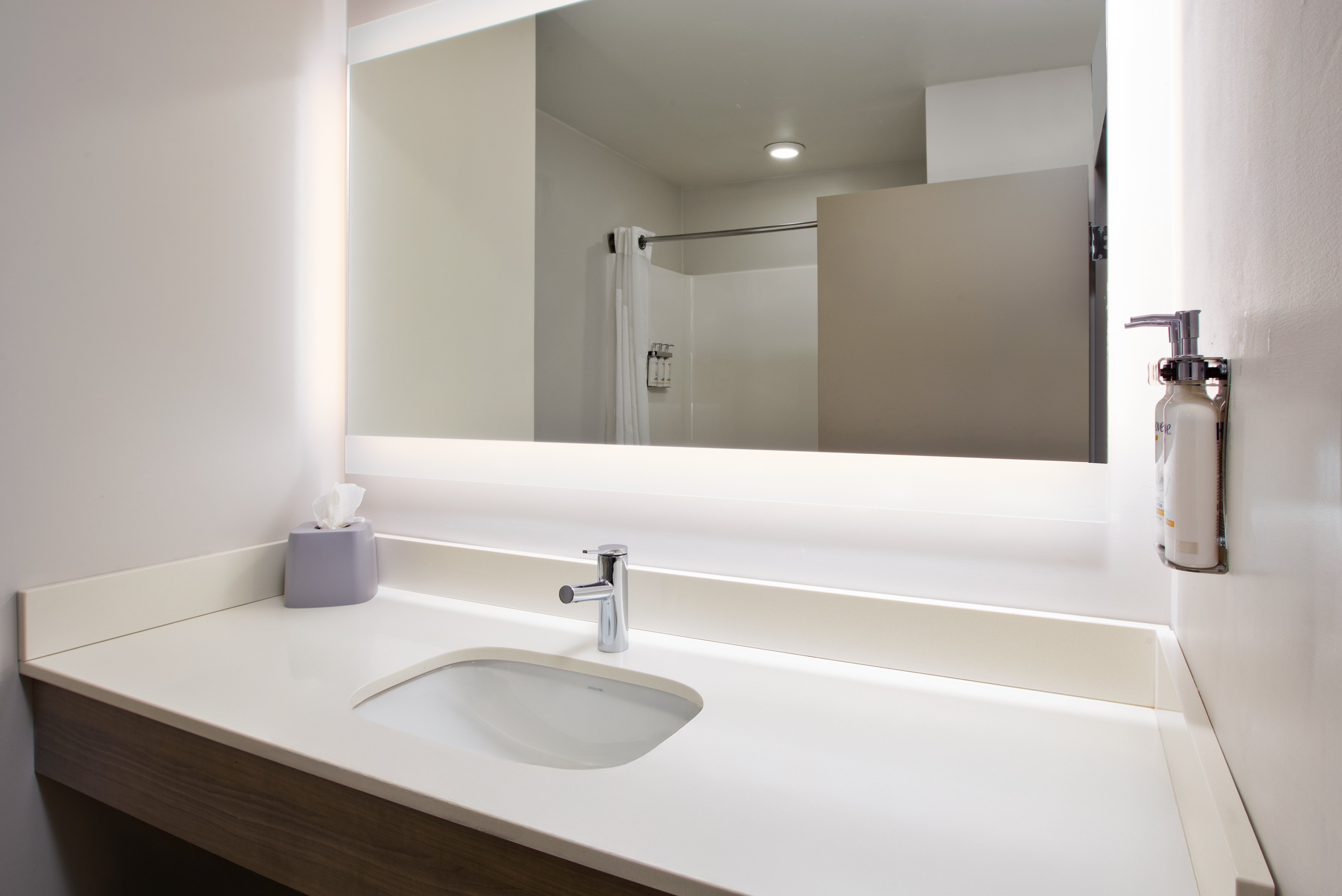 holiday inn express hotel and suites grand rapids north by ihg