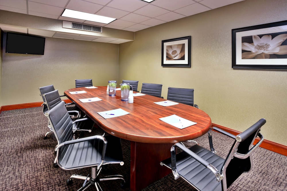 holiday inn express hotel and suites grand rapids north by ihg