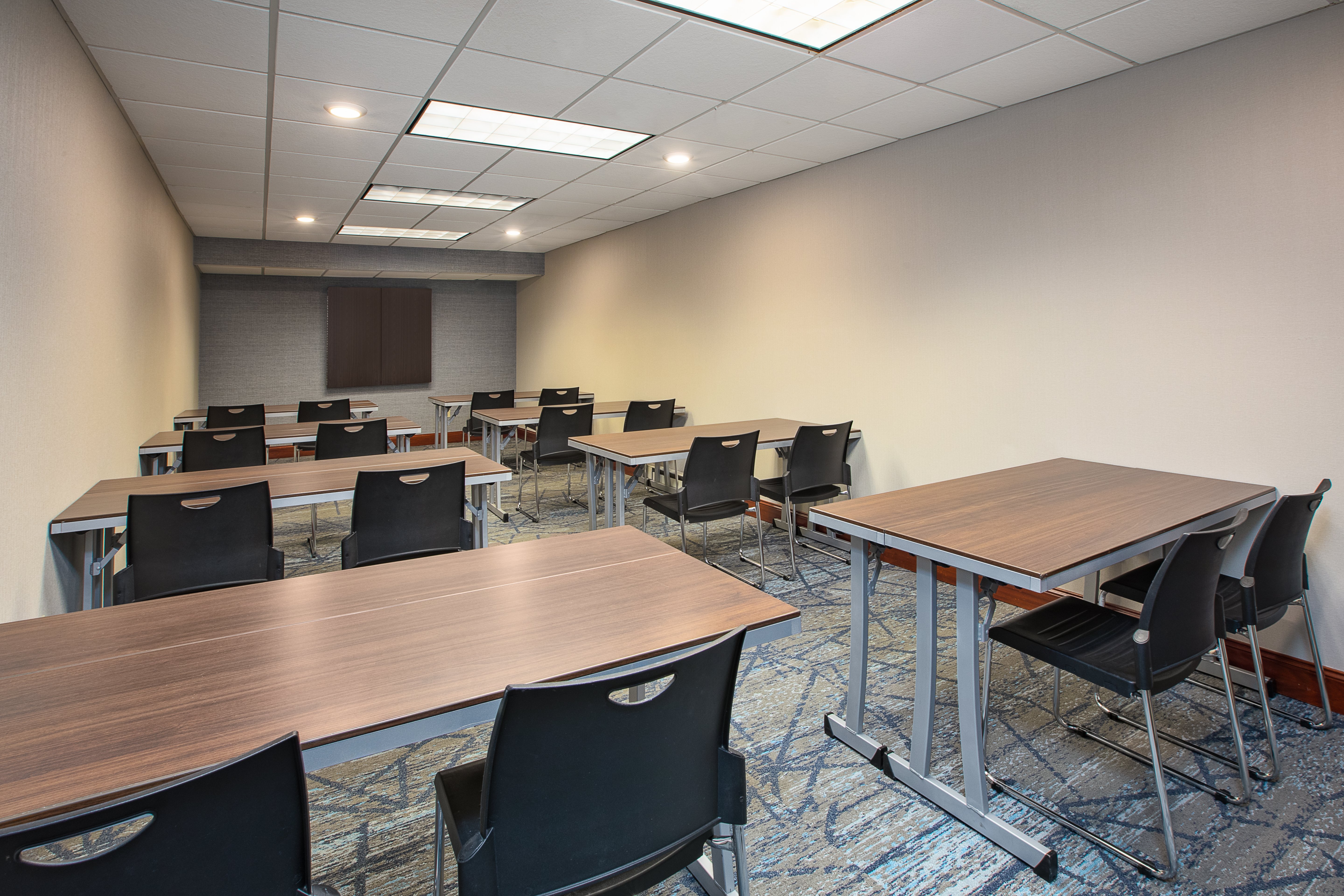 holiday inn express hotel and suites grand rapids north by ihg