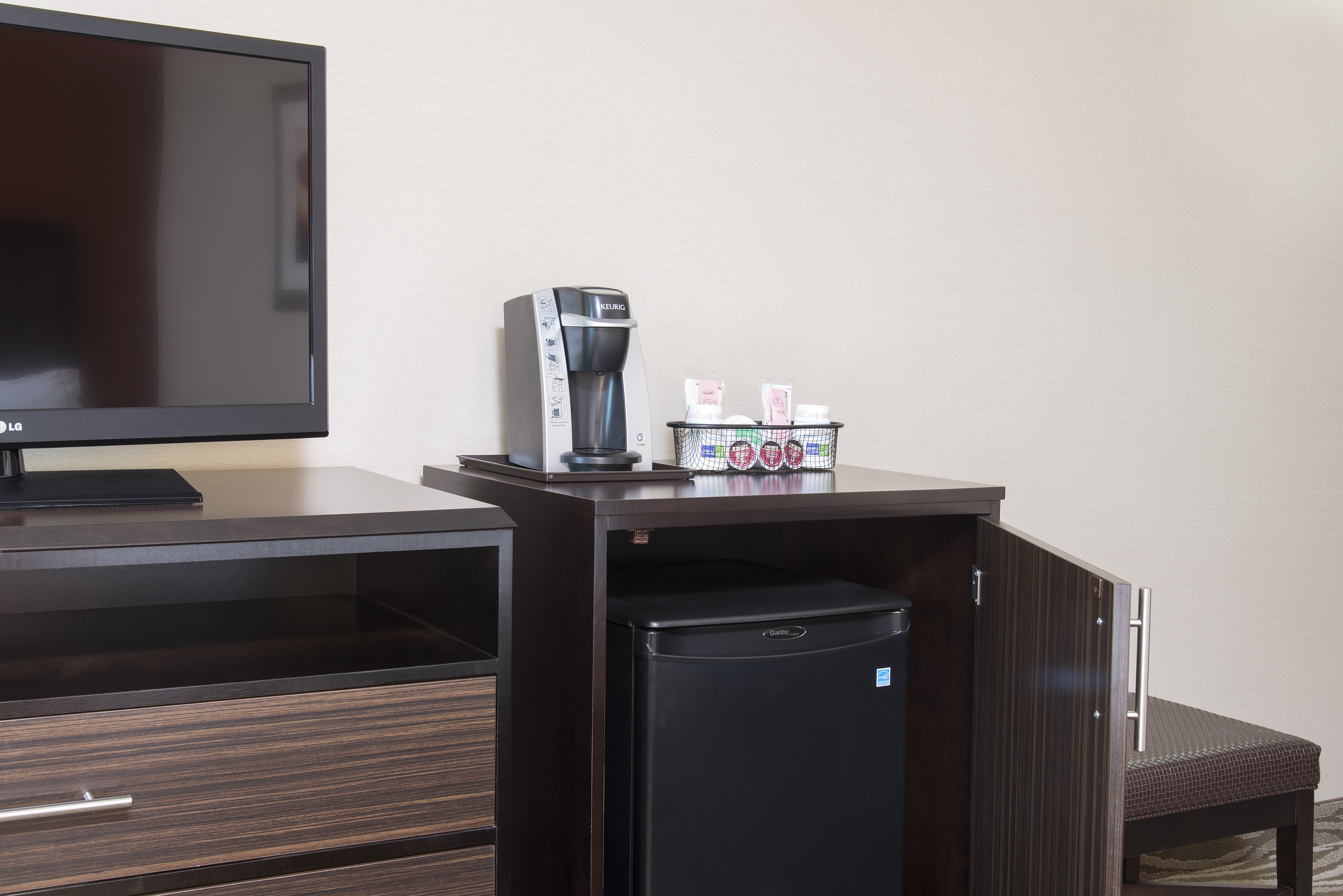 holiday inn express hotel and suites grand rapids north by ihg