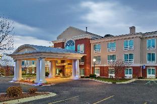 holiday inn express hotel and suites grand rapids north by ihg