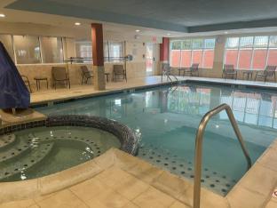 holiday inn express hotel and suites grand rapids north by ihg