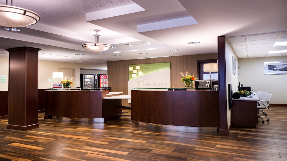 holiday inn hotel and suites warren by ihg
