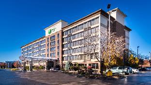 holiday inn hotel and suites warren by ihg