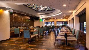holiday inn hotel and suites warren by ihg