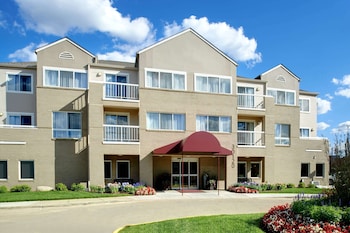 sonesta es suites detroit warren