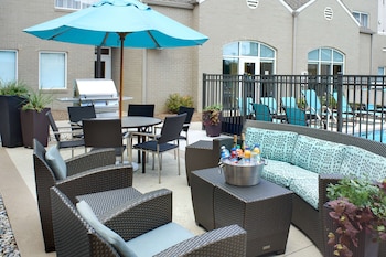 sonesta es suites detroit warren