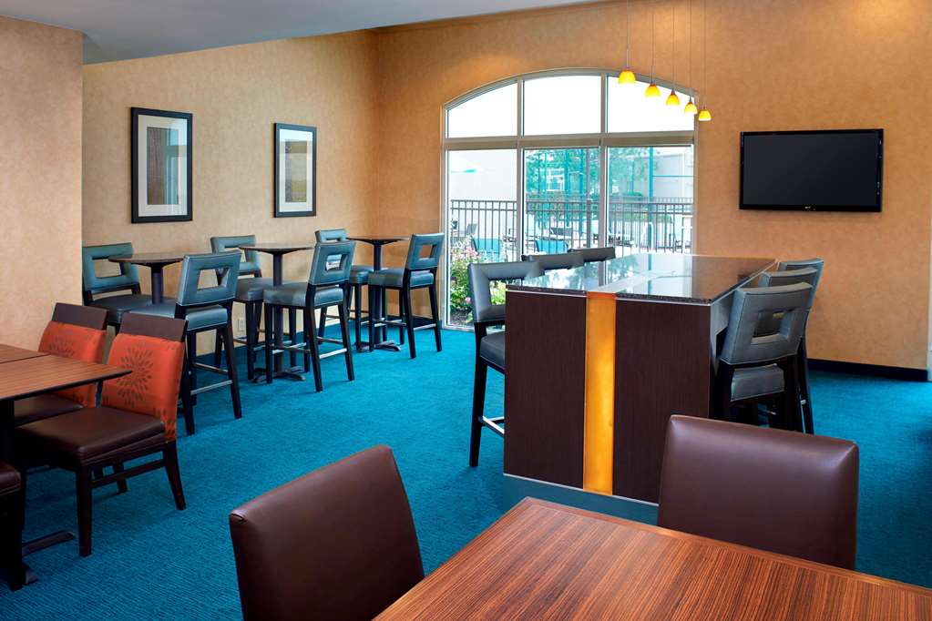 sonesta es suites detroit warren