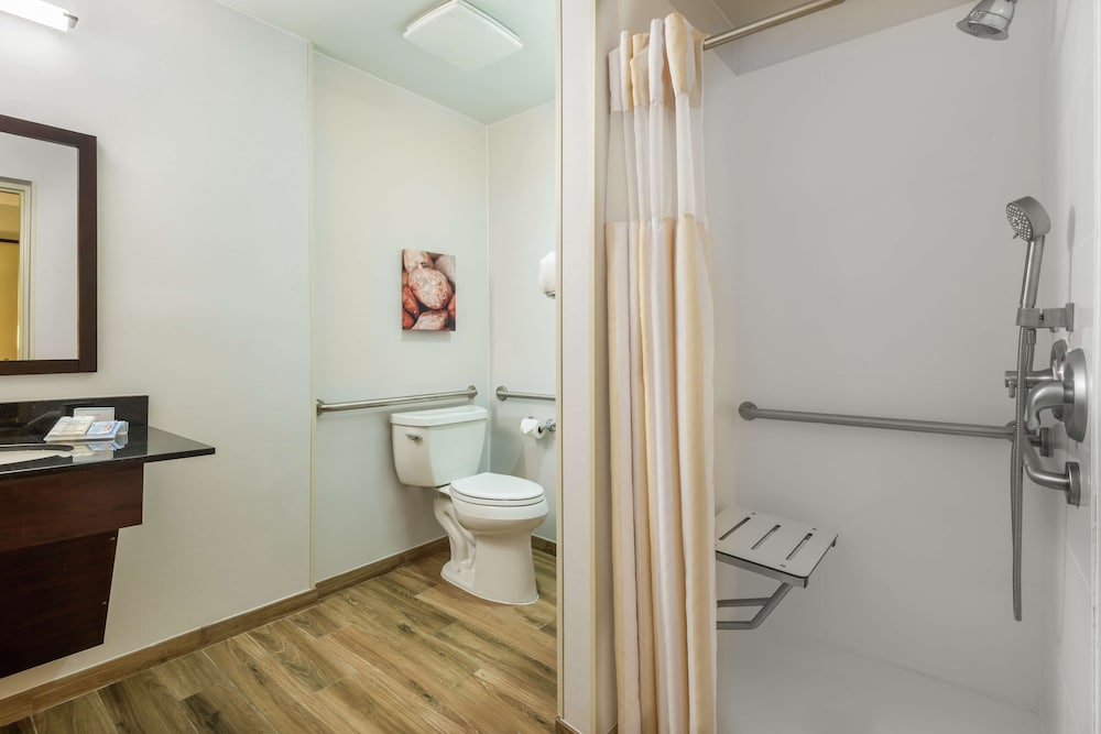 hilton garden inn west palm beach airport
