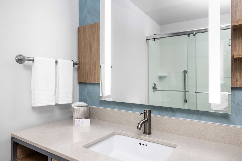 hilton garden inn west palm beach airport