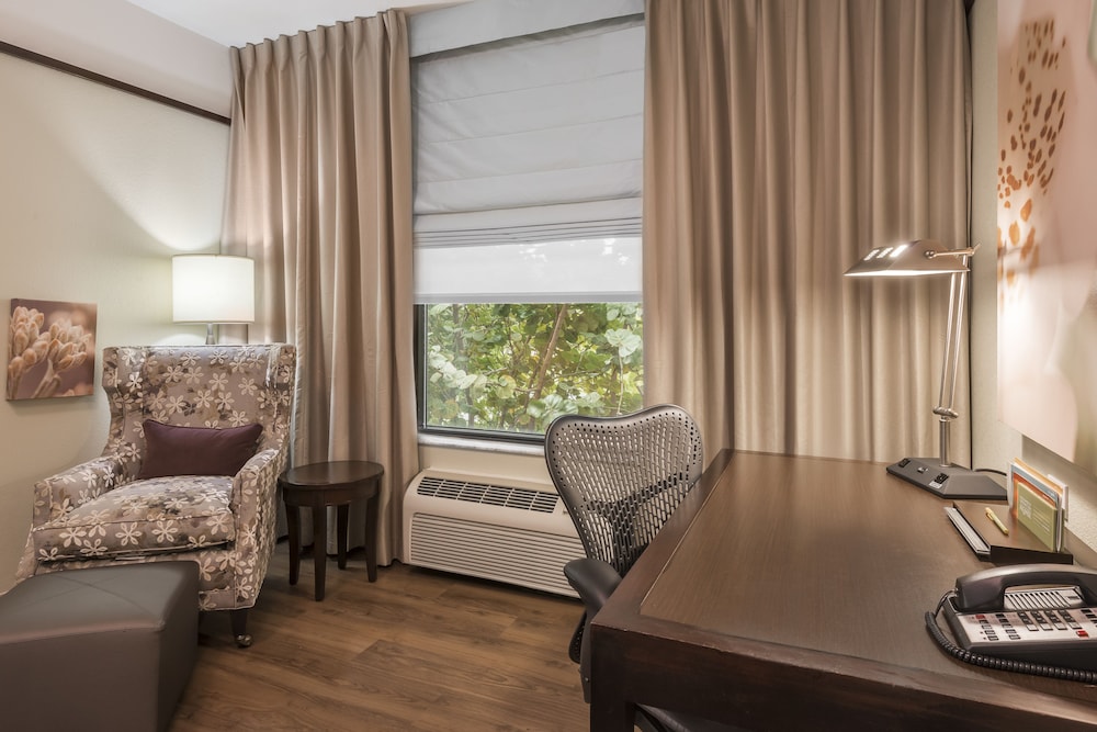 hilton garden inn west palm beach airport