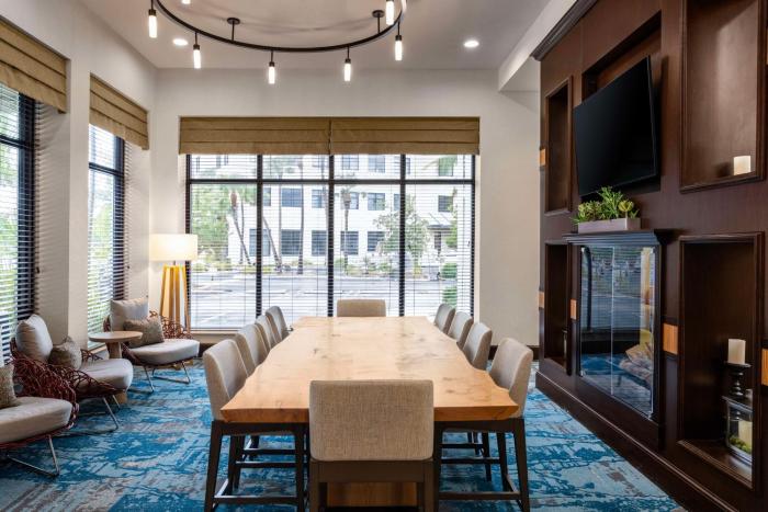 hilton garden inn west palm beach airport