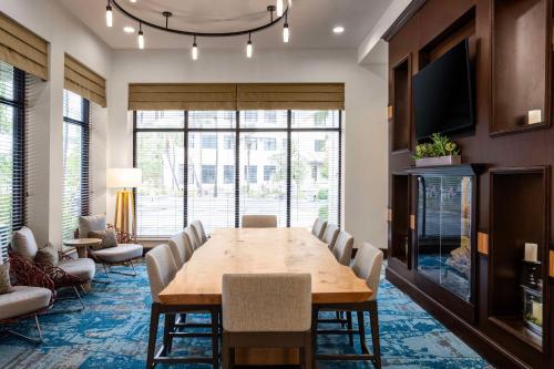 hilton garden inn west palm beach airport