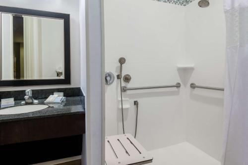 hilton garden inn west palm beach airport