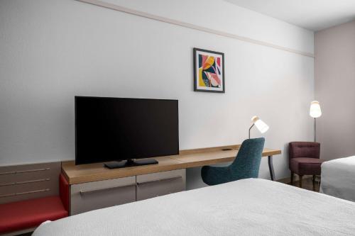 hilton garden inn west palm beach airport