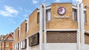 premier inn cambridge city centre corn exchange lion yard