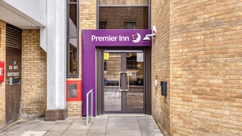 Premier Inn Cambridge City Centre - Corn Exchange/Lion Yard,,3 star