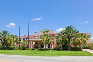 holiday inn express hotel and suites wharton by ihg