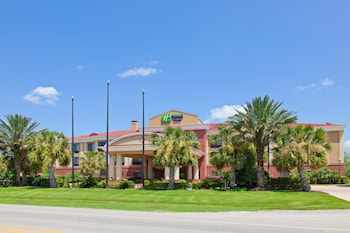 holiday inn express hotel and suites wharton by ihg