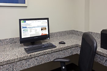 Holiday Inn Express Hotel & Suites Wharton By Ihg,Wharton>>Bay City,3 star
