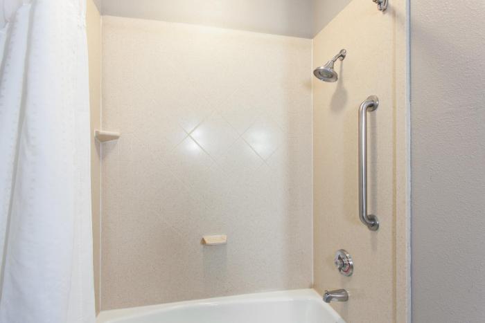 holiday inn express hotel and suites wharton by ihg