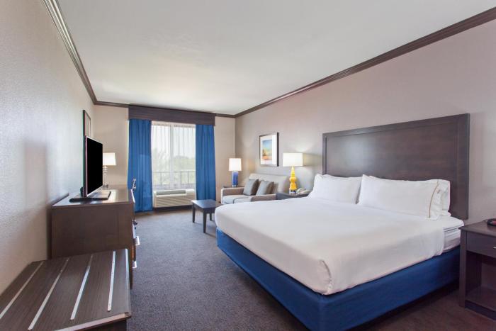 holiday inn express hotel and suites wharton by ihg
