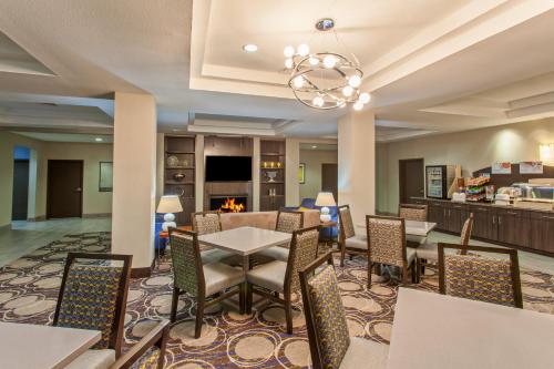 holiday inn express hotel and suites wharton by ihg
