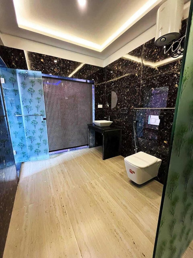 the pelican beach resort mandarmoni