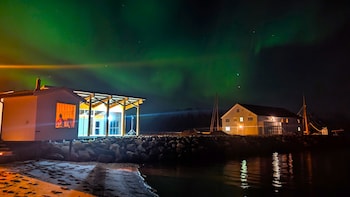arctic ocean lodge