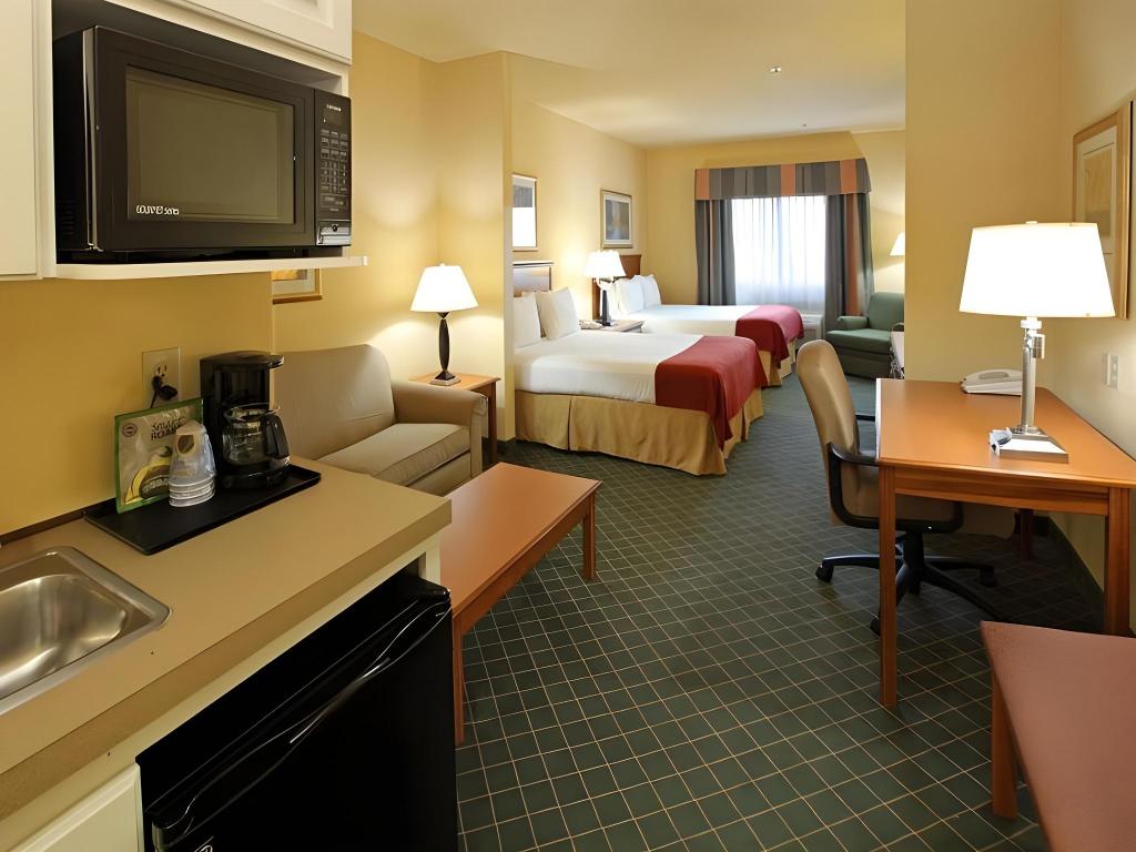holiday inn express hotel and suites magnolia lake columbia by ihg