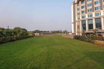 radisson resort khopoli