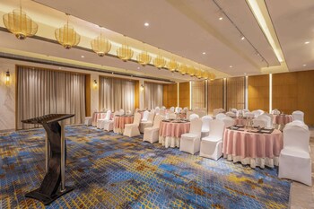 radisson resort khopoli