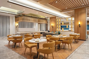 radisson resort khopoli