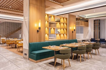 radisson resort khopoli