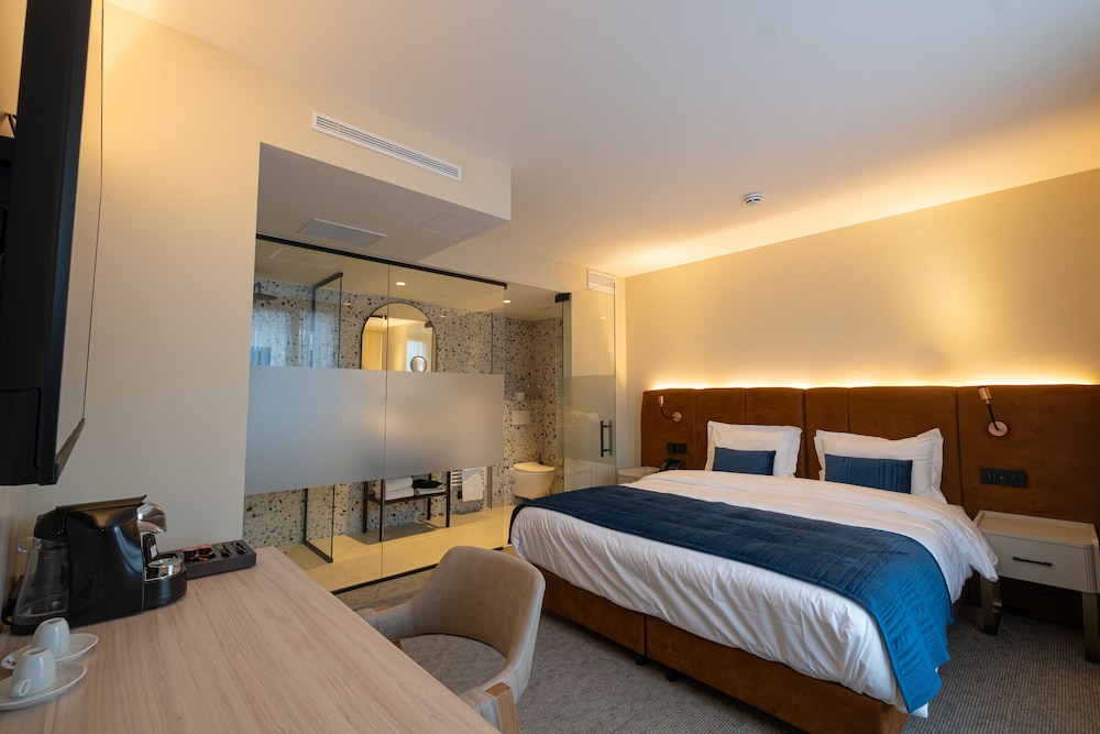 the liman hotel