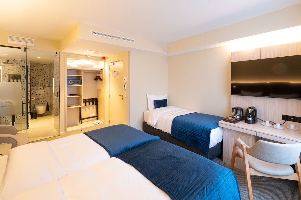 the liman hotel
